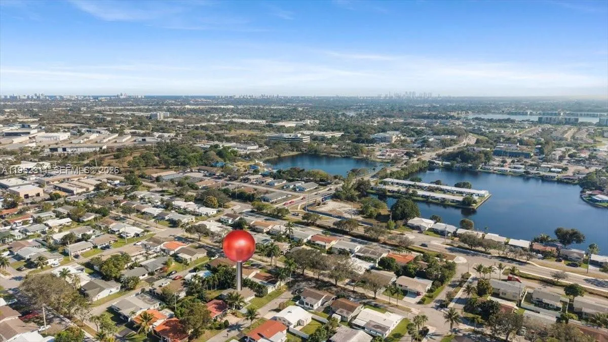 5402 Nw 25th Ter, Tamarac, Florida 33309, Tamarac, Florida 33309, 2 Bedrooms Bedrooms, ,1 BathroomBathrooms,Residential,For Sale,5402 Nw 25th Ter, Tamarac, Florida 33309,A11952311