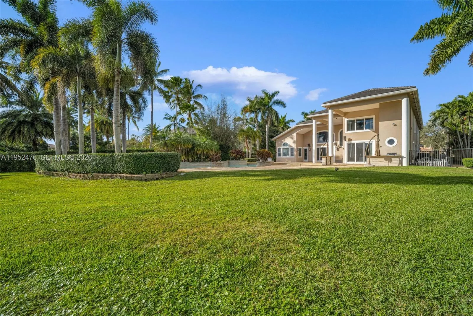 10792 Pine Lodge Trl, Davie, Florida 33328, Davie, Florida 33328, 6 Bedrooms Bedrooms, 4 Rooms Rooms,7 BathroomsBathrooms,Residential,For Sale,10792 Pine Lodge Trl, Davie, Florida 33328,A11952476