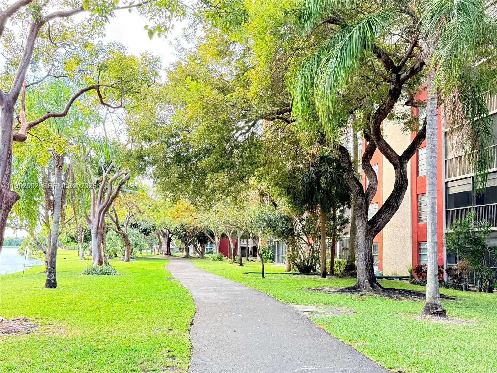 2206 S Cypress Bend Dr 508, Pompano Beach, Florida, Pompano Beach, Florida 33069, 2 Bedrooms Bedrooms, ,2 BathroomsBathrooms,Residential,For Sale,2206 S Cypress Bend Dr 508, Pompano Beach, Florida,A11952552