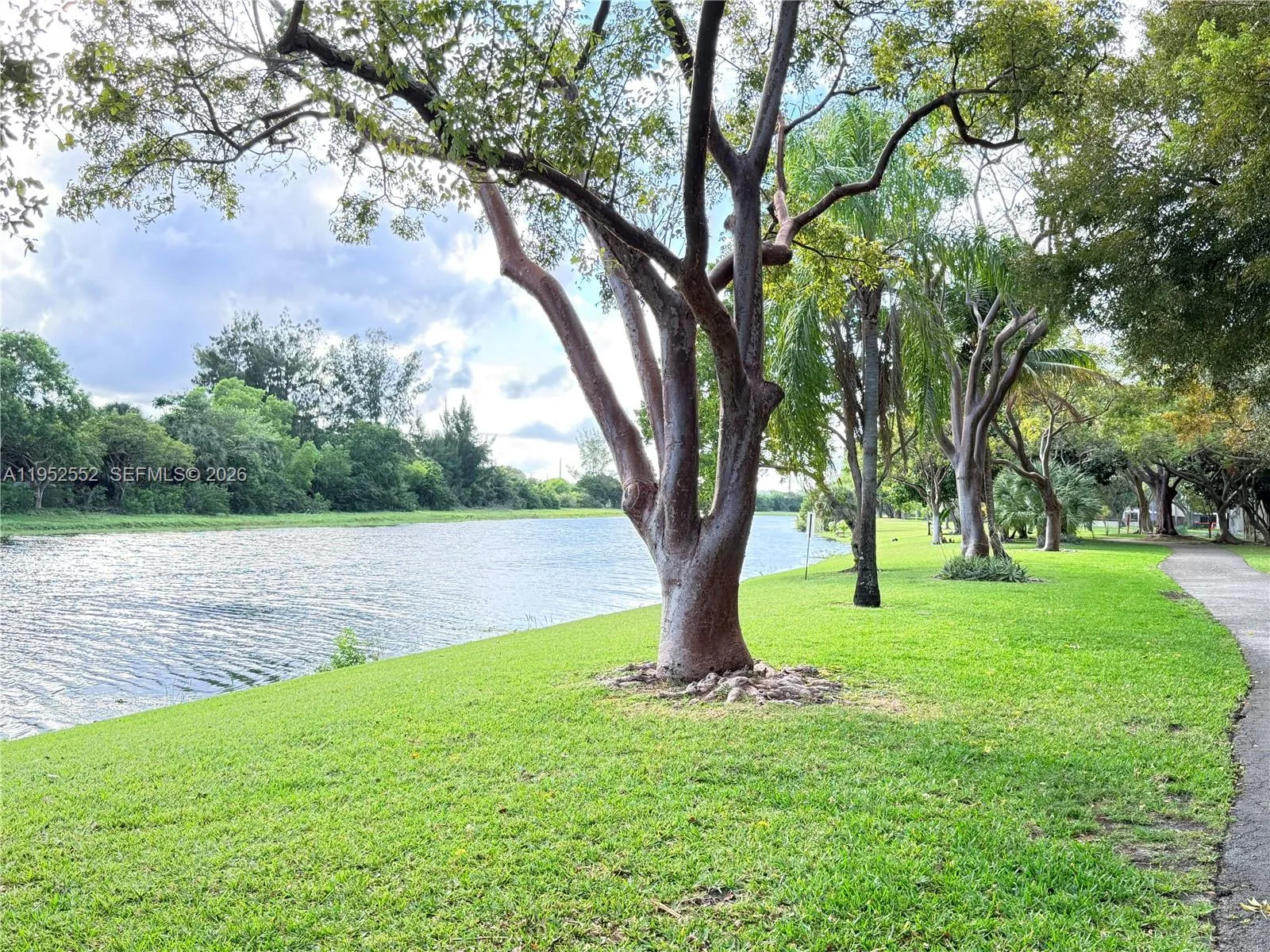 2206 S Cypress Bend Dr 508, Pompano Beach, Florida, Pompano Beach, Florida 33069, 2 Bedrooms Bedrooms, ,2 BathroomsBathrooms,Residential,For Sale,2206 S Cypress Bend Dr 508, Pompano Beach, Florida,A11952552