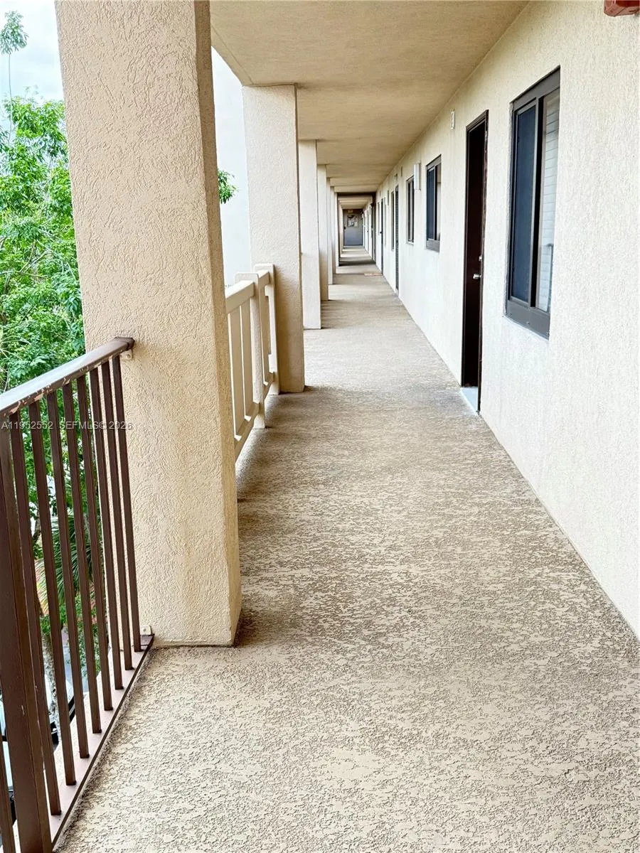 2206 S Cypress Bend Dr 508, Pompano Beach, Florida, Pompano Beach, Florida 33069, 2 Bedrooms Bedrooms, ,2 BathroomsBathrooms,Residential,For Sale,2206 S Cypress Bend Dr 508, Pompano Beach, Florida,A11952552