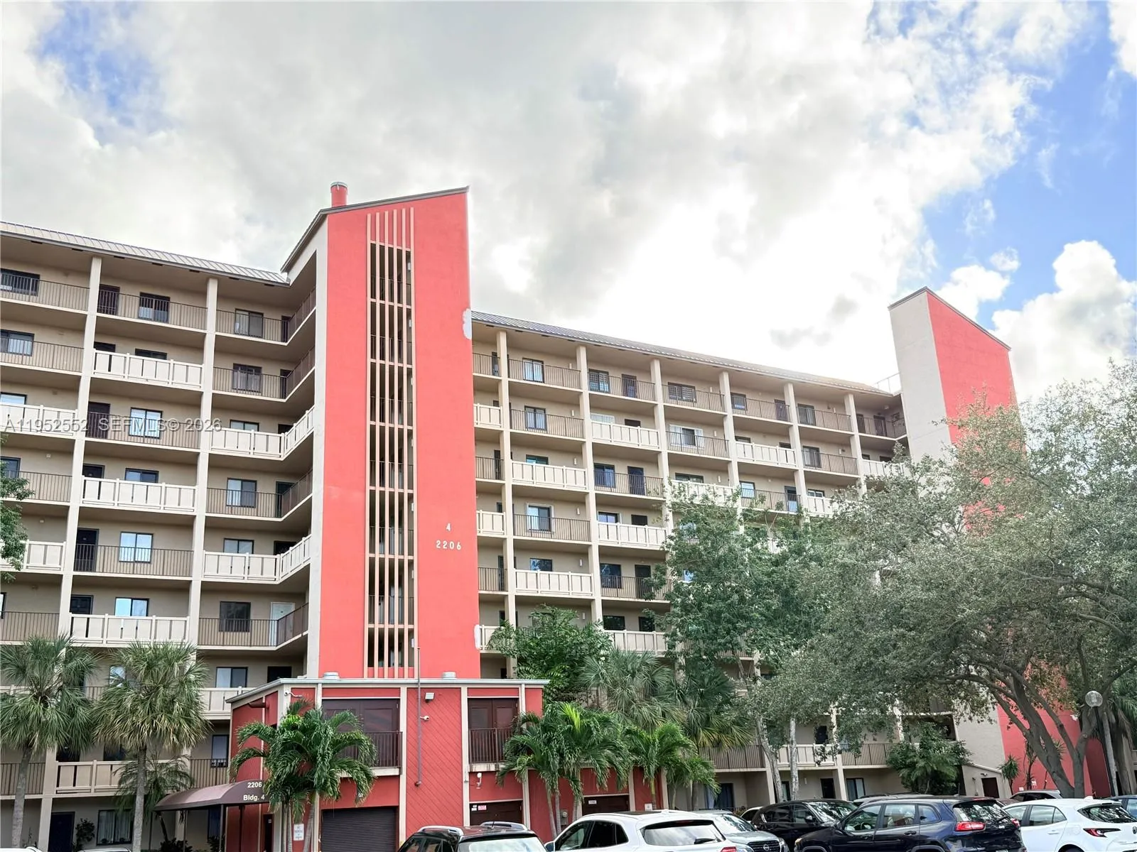 2206 S Cypress Bend Dr 508, Pompano Beach, Florida, Pompano Beach, Florida 33069, 2 Bedrooms Bedrooms, ,2 BathroomsBathrooms,Residential,For Sale,2206 S Cypress Bend Dr 508, Pompano Beach, Florida,A11952552