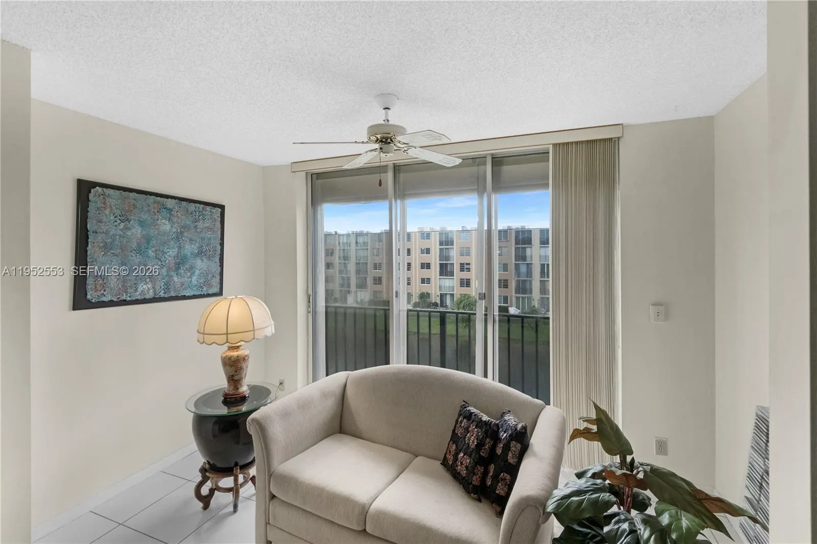 EXPANDED LIVINGROOM AREA