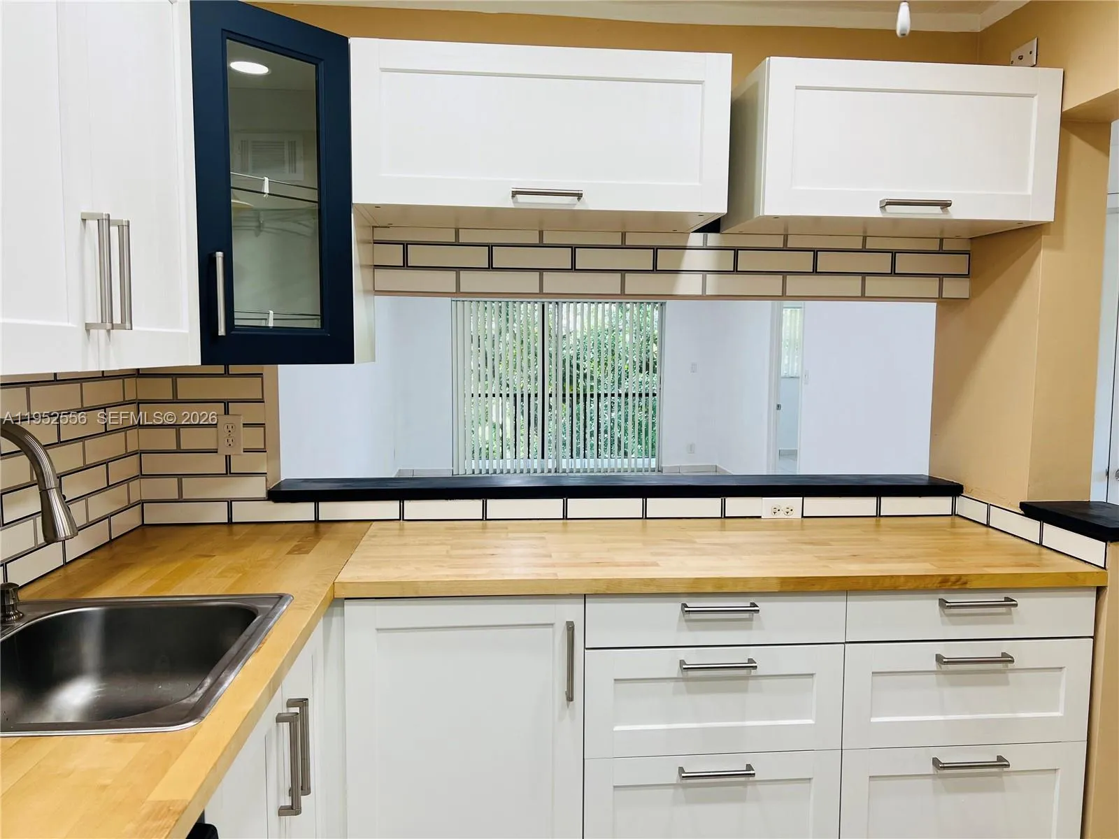 8000 Fairview Dr 310, Tamarac, Florida 33321, Tamarac, Florida 33321, 2 Bedrooms Bedrooms, ,2 BathroomsBathrooms,Residential,For Sale,8000 Fairview Dr 310, Tamarac, Florida 33321,A11952556