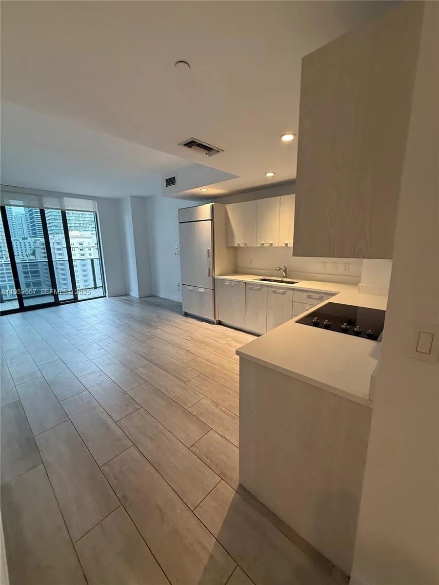 45 Sw 9th St 1004, Miami, Florida 33130, Miami, Florida 33130, 1 Bedroom Bedrooms, ,1 BathroomBathrooms,Residential,For Sale,45 Sw 9th St 1004, Miami, Florida 33130,A11952557