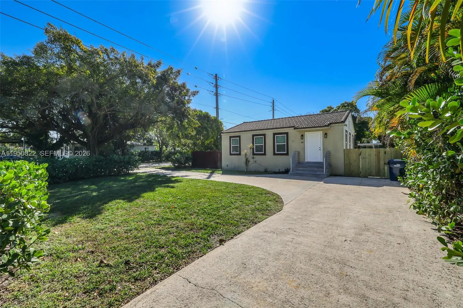 200 Carlisle Dr, Miami Springs, Florida 33166, Miami Springs, Florida 33166, 4 Bedrooms Bedrooms, ,2 BathroomsBathrooms,Residential,For Sale,200 Carlisle Dr, Miami Springs, Florida 33166,A11950822