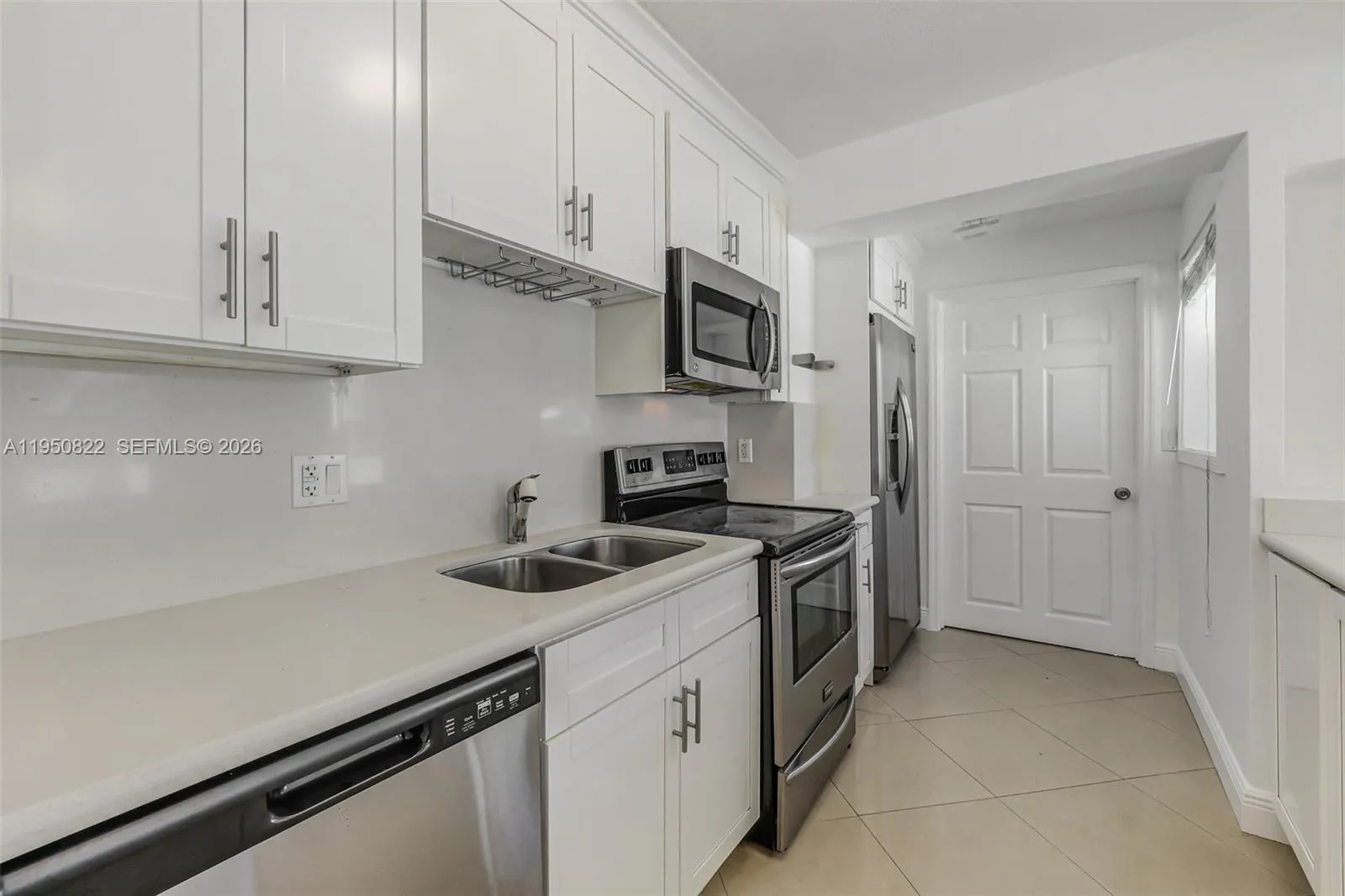 200 Carlisle Dr, Miami Springs, Florida 33166, Miami Springs, Florida 33166, 4 Bedrooms Bedrooms, ,2 BathroomsBathrooms,Residential,For Sale,200 Carlisle Dr, Miami Springs, Florida 33166,A11950822