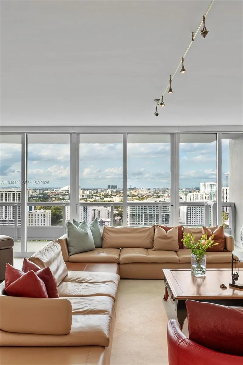 1643 Brickell Ave 2506, Miami, Florida 33129, Miami, Florida 33129, 2 Bedrooms Bedrooms, ,2 BathroomsBathrooms,Residential,For Sale,1643 Brickell Ave 2506, Miami, Florida 33129,A11949499