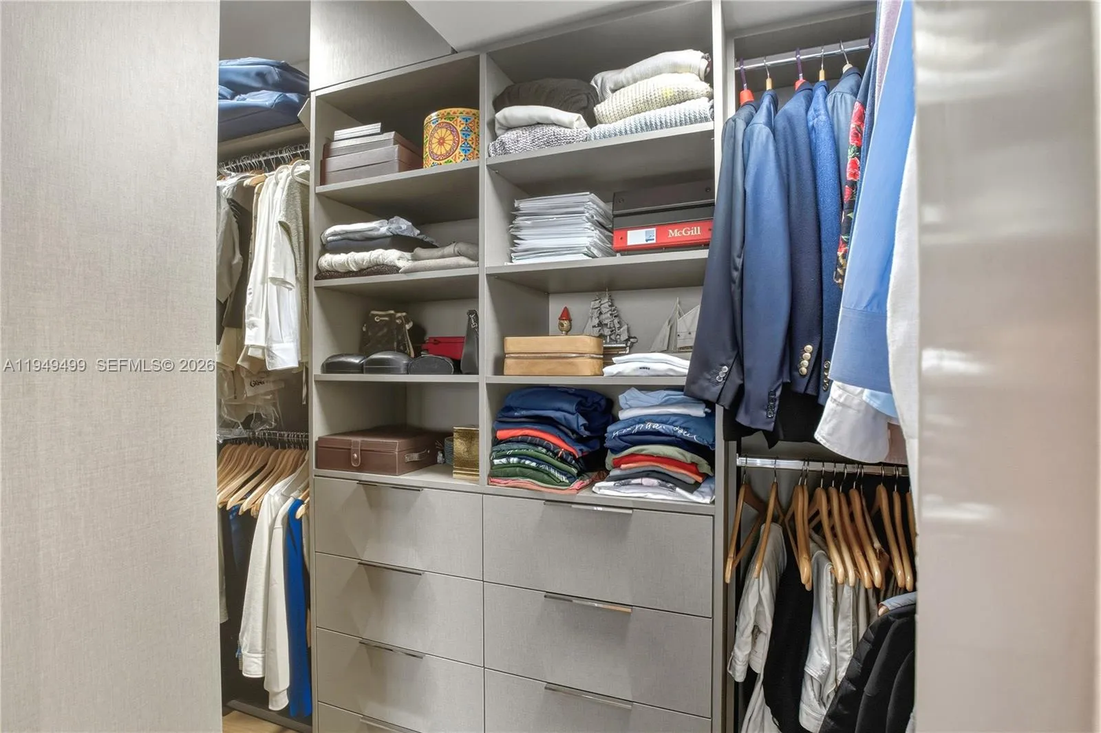 Primary Custom Closet\n