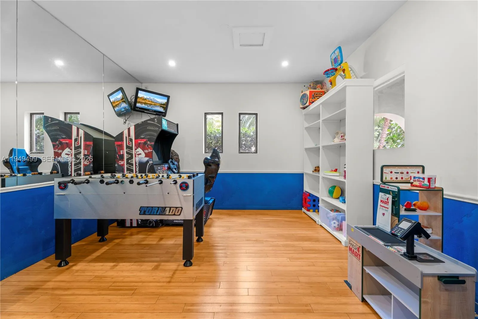 1643 Brickell Ave 2506, Miami, Florida 33129, Miami, Florida 33129, 2 Bedrooms Bedrooms, ,2 BathroomsBathrooms,Residential,For Sale,1643 Brickell Ave 2506, Miami, Florida 33129,A11949499