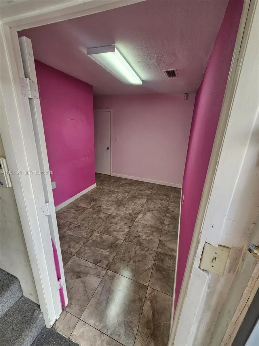 6175 Nw 167th St G18, Hialeah, Florida 33015, Hialeah, Florida 33015, ,Commercial Lease,For Rent,6175 Nw 167th St G18, Hialeah, Florida 33015,A11952620
