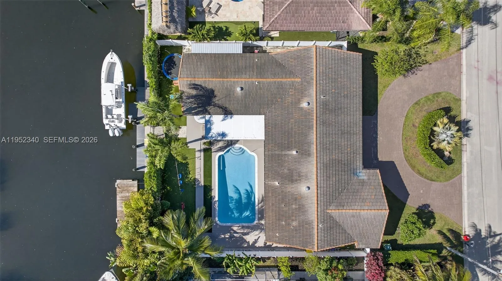 2910 Ne 52nd St, Fort Lauderdale, Florida 33308, Fort Lauderdale, Florida 33308, 3 Bedrooms Bedrooms, ,3 BathroomsBathrooms,Residential,For Sale,2910 Ne 52nd St, Fort Lauderdale, Florida 33308,A11952340