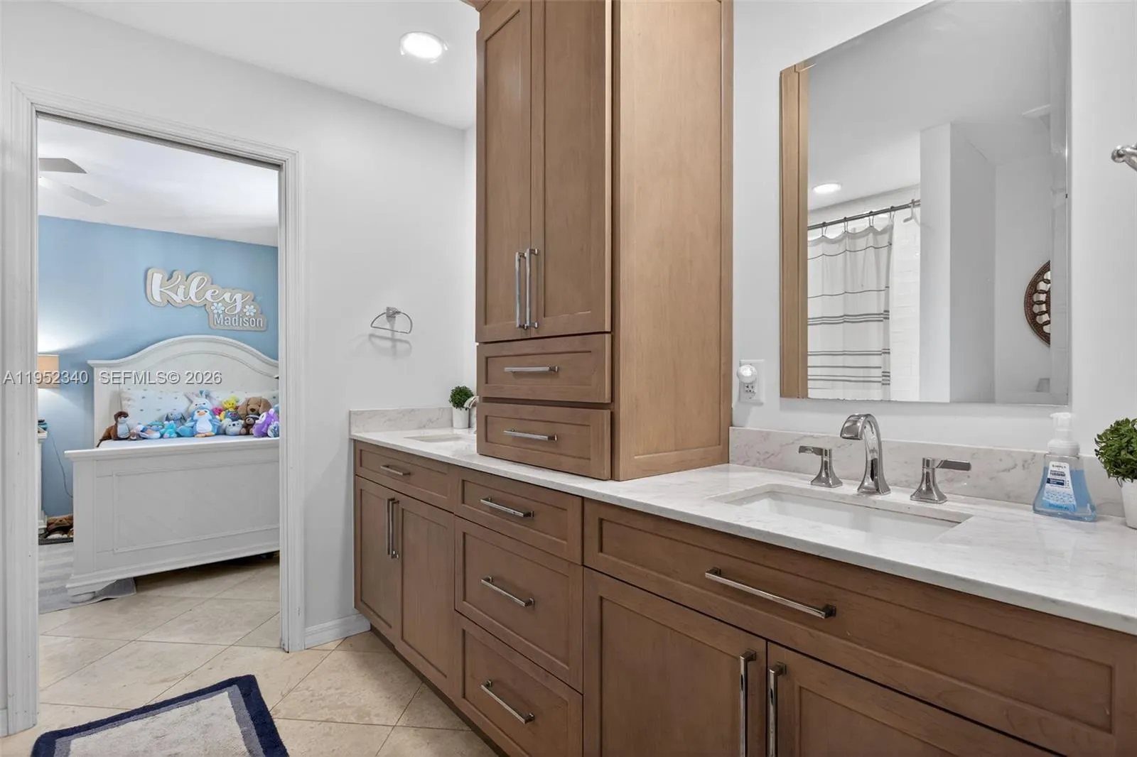 2910 Ne 52nd St, Fort Lauderdale, Florida 33308, Fort Lauderdale, Florida 33308, 3 Bedrooms Bedrooms, ,3 BathroomsBathrooms,Residential,For Sale,2910 Ne 52nd St, Fort Lauderdale, Florida 33308,A11952340