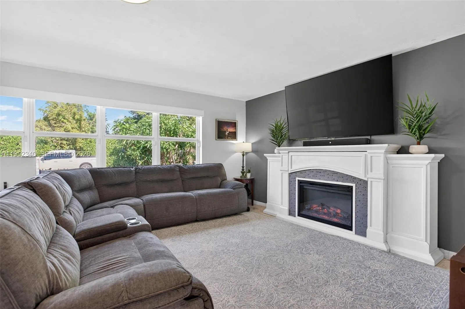 2910 Ne 52nd St, Fort Lauderdale, Florida 33308, Fort Lauderdale, Florida 33308, 3 Bedrooms Bedrooms, ,3 BathroomsBathrooms,Residential,For Sale,2910 Ne 52nd St, Fort Lauderdale, Florida 33308,A11952340