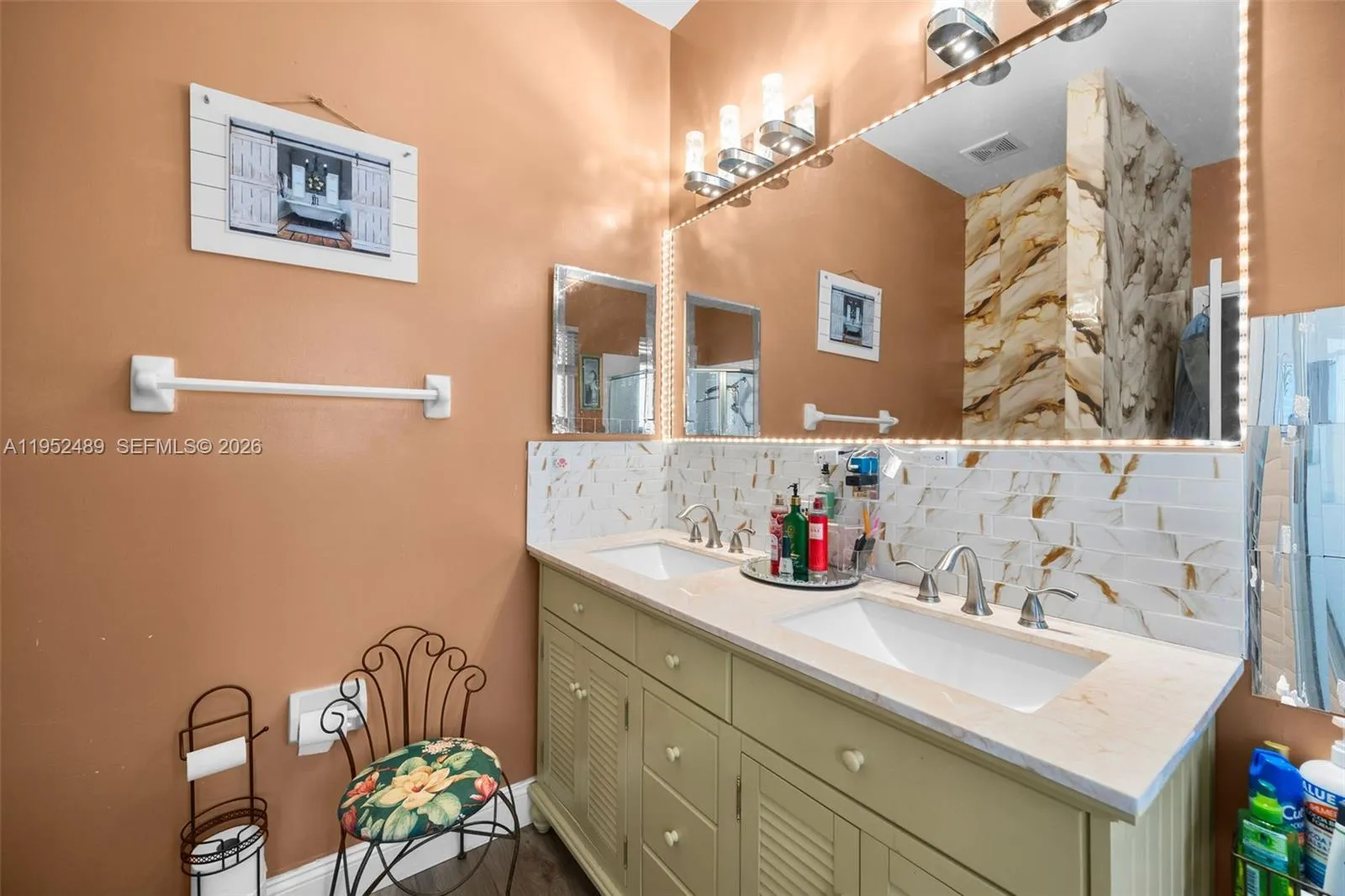 3985 Ne 15th St, Homestead, Florida 33033, Homestead, Florida 33033, 4 Bedrooms Bedrooms, ,3 BathroomsBathrooms,Residential,For Sale,3985 Ne 15th St, Homestead, Florida 33033,A11952489