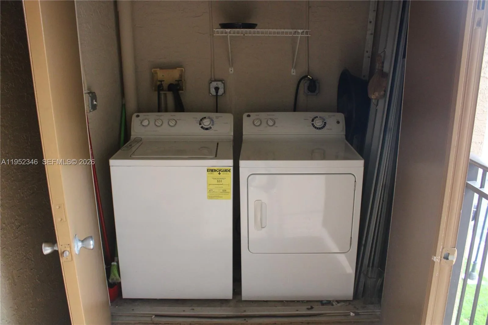 100 Sw 117th Ter 2303, Pembroke Pines, Florida 330, Pembroke Pines, Florida 33025, 1 Bedroom Bedrooms, ,1 BathroomBathrooms,Residential,For Sale,100 Sw 117th Ter 2303, Pembroke Pines, Florida 330,A11952346