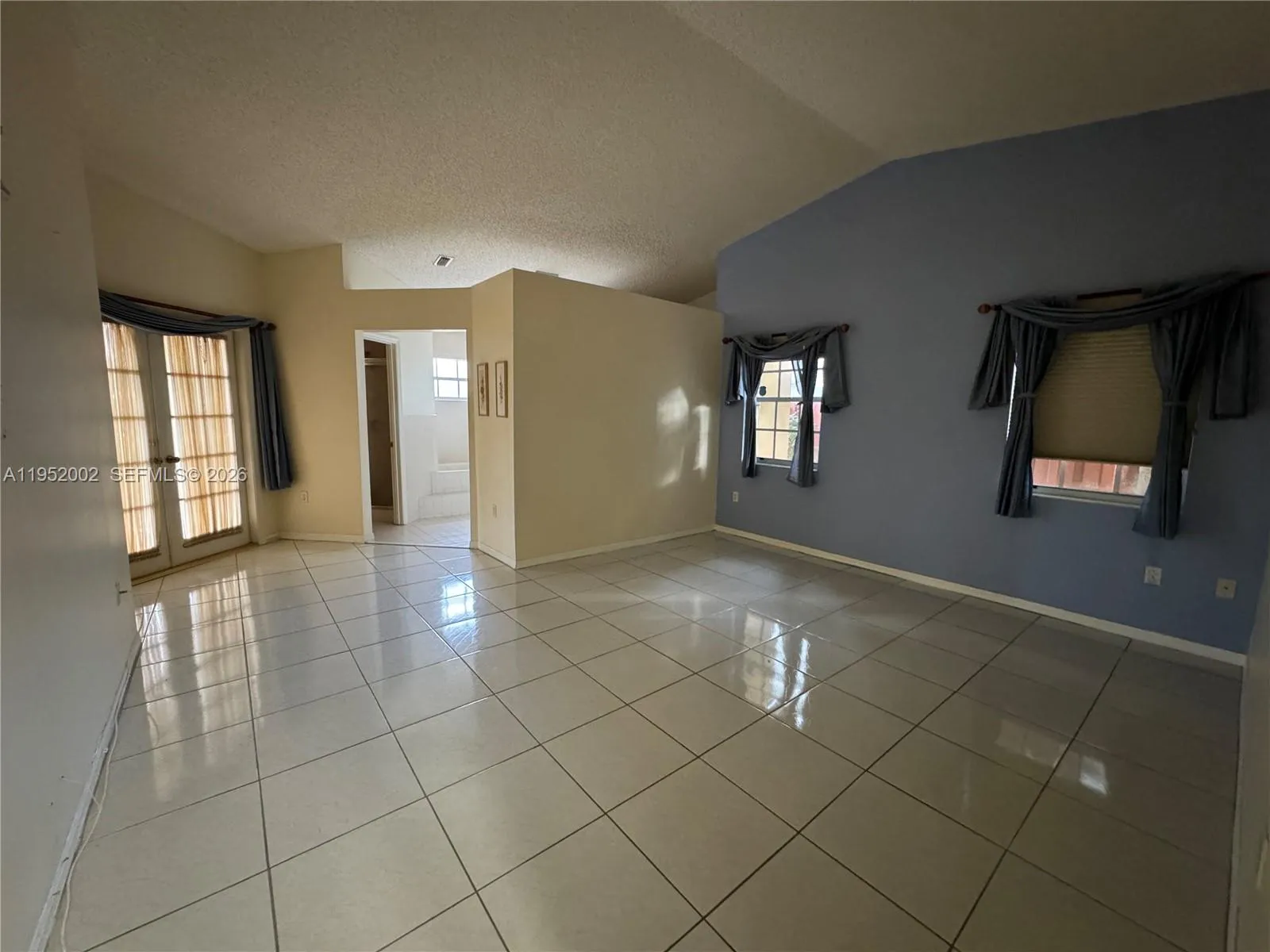 14241 Sw 36th St, Miami, Florida 33175, Miami, Florida 33175, 3 Bedrooms Bedrooms, ,2 BathroomsBathrooms,Residential,For Sale,14241 Sw 36th St, Miami, Florida 33175,A11952002