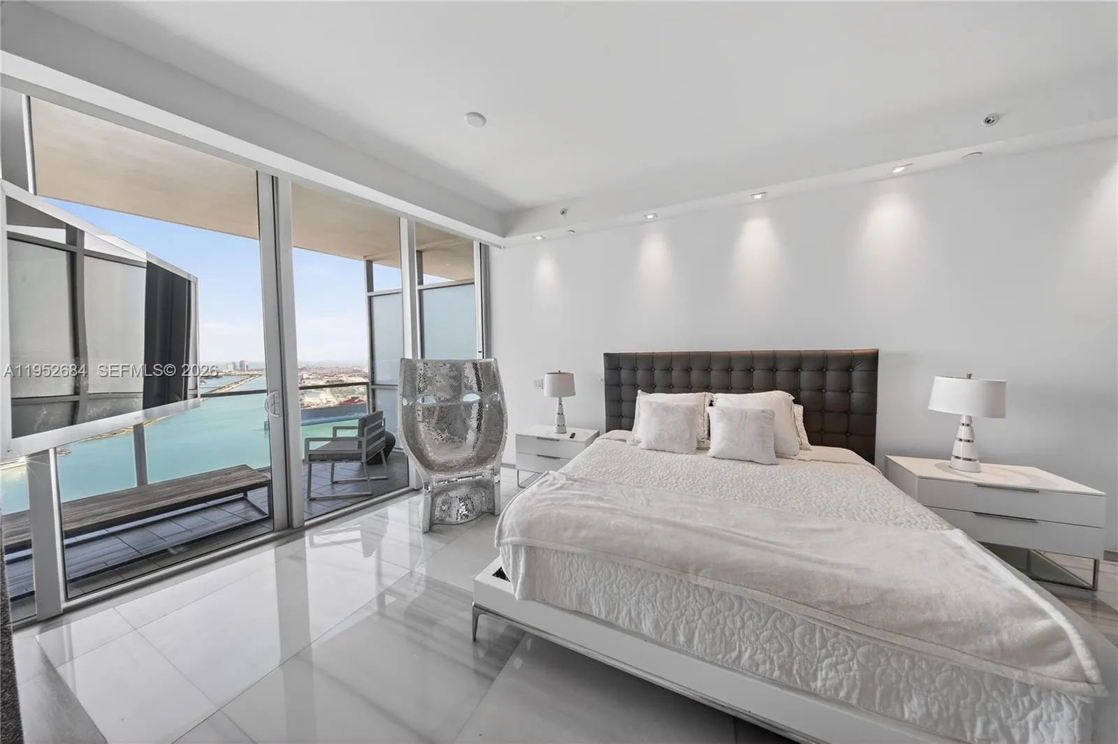 1100 Biscayne Blvd 5306, Miami, Florida 33132, Miami, Florida 33132, 6 Bedrooms Bedrooms, 1 Room Rooms,6 BathroomsBathrooms,Residential,For Sale,1100 Biscayne Blvd 5306, Miami, Florida 33132,A11952684