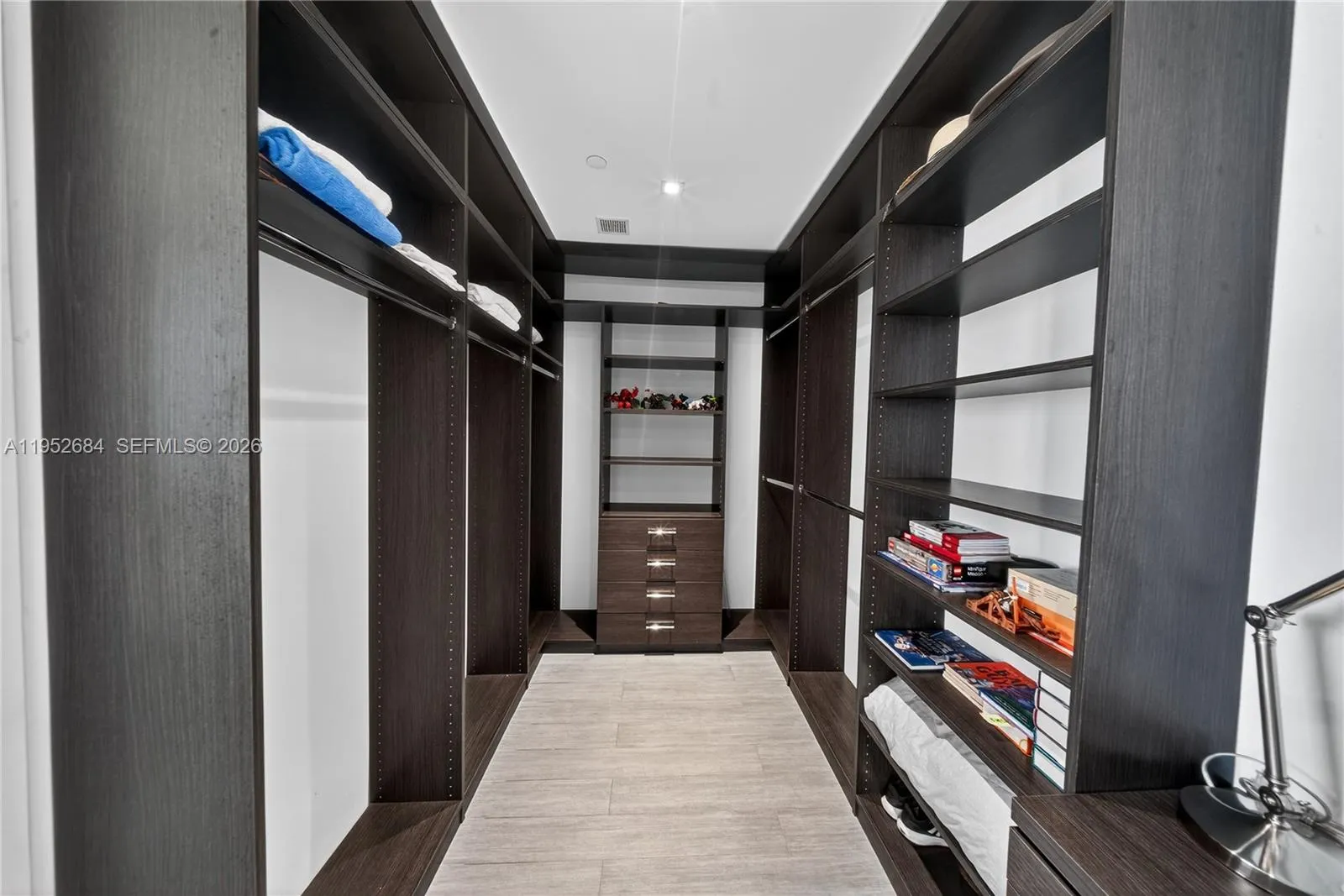 1100 Biscayne Blvd 5306, Miami, Florida 33132, Miami, Florida 33132, 6 Bedrooms Bedrooms, 1 Room Rooms,6 BathroomsBathrooms,Residential,For Sale,1100 Biscayne Blvd 5306, Miami, Florida 33132,A11952684