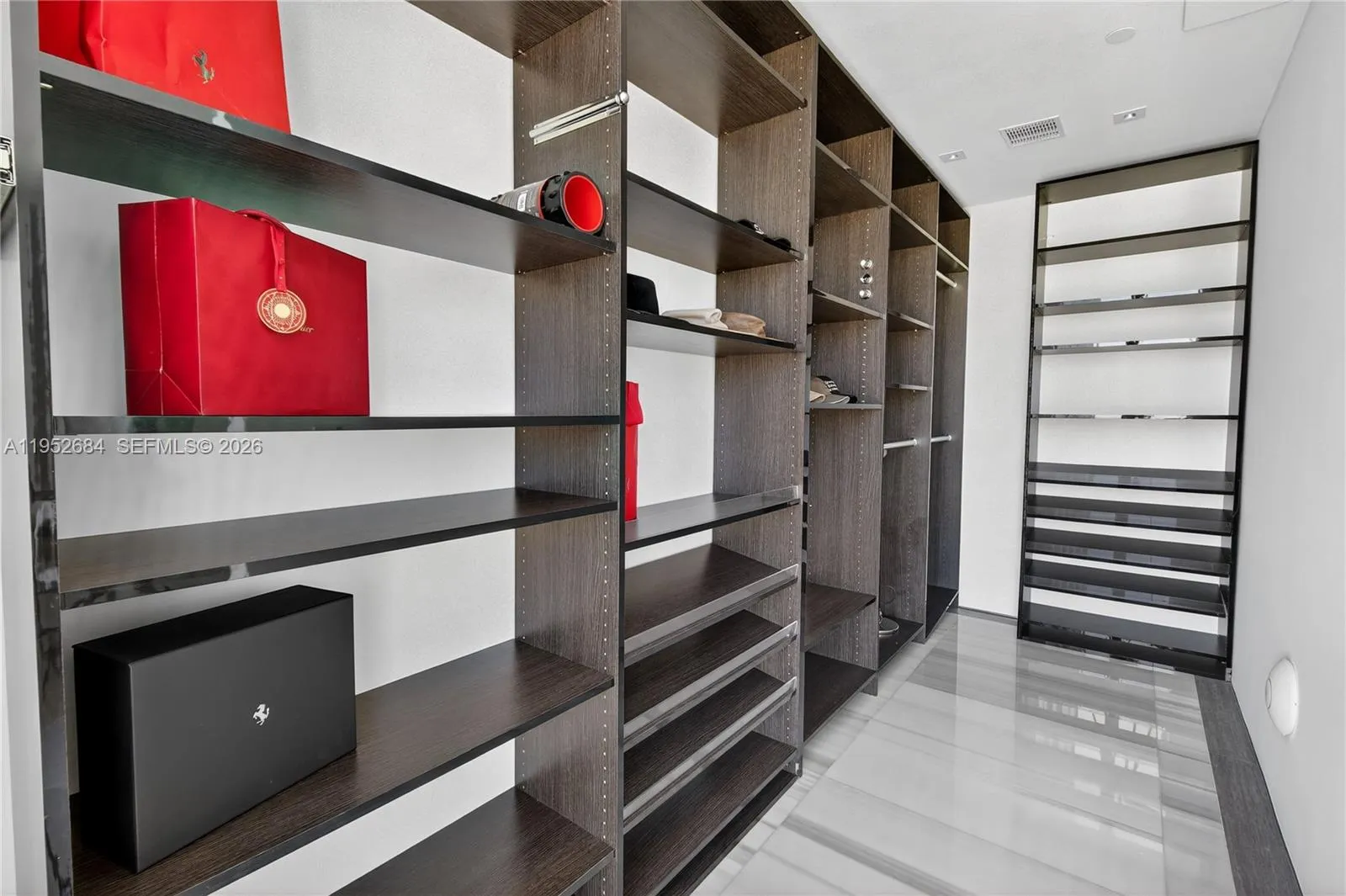 1100 Biscayne Blvd 5306, Miami, Florida 33132, Miami, Florida 33132, 6 Bedrooms Bedrooms, 1 Room Rooms,6 BathroomsBathrooms,Residential,For Sale,1100 Biscayne Blvd 5306, Miami, Florida 33132,A11952684