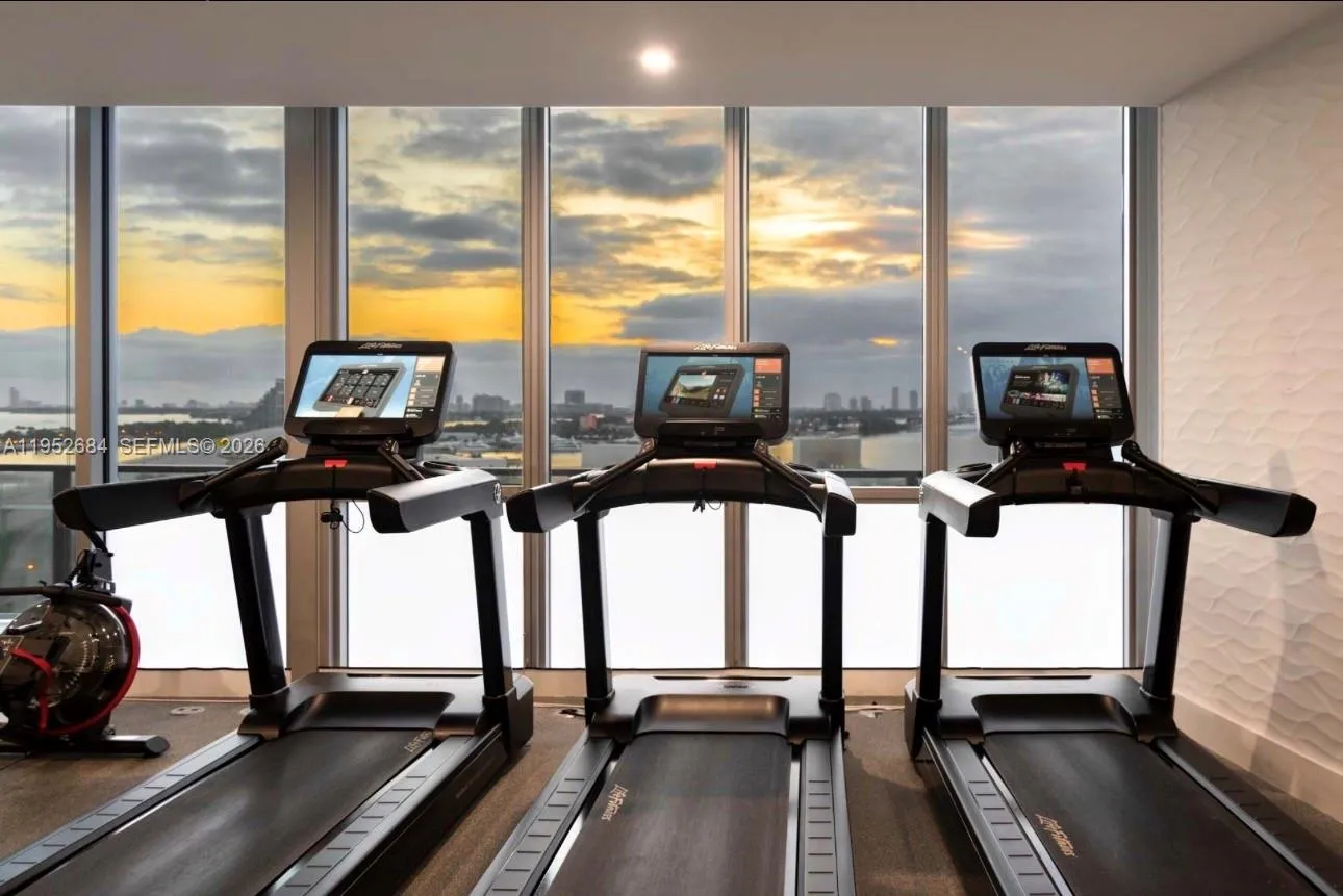 1100 Biscayne Blvd 5306, Miami, Florida 33132, Miami, Florida 33132, 6 Bedrooms Bedrooms, 1 Room Rooms,6 BathroomsBathrooms,Residential,For Sale,1100 Biscayne Blvd 5306, Miami, Florida 33132,A11952684