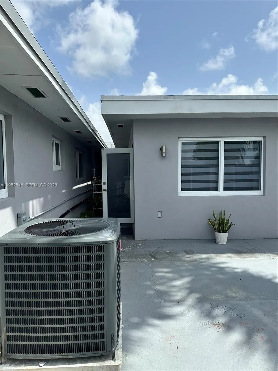 11631 Sw 179th Ter, Miami, Florida 33157, Miami, Florida 33157, 1 Bedroom Bedrooms, ,1 BathroomBathrooms,Residential Lease,For Rent,11631 Sw 179th Ter, Miami, Florida 33157,A11952548