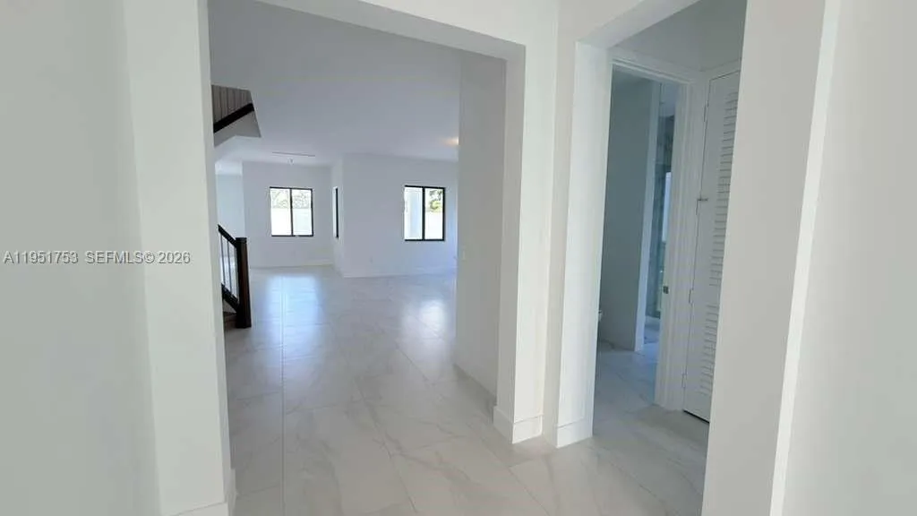 Miami, Florida 33179, 5 Bedrooms Bedrooms, ,4 BathroomsBathrooms,Residential Lease,For Rent,A11951753