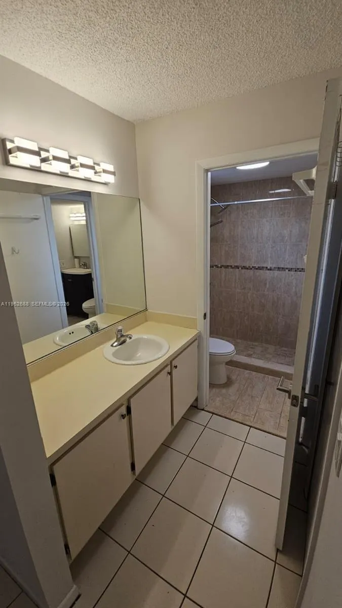 5720 Sw 5th St 3, Miami, Florida 33144, Miami, Florida 33144, 2 Bedrooms Bedrooms, ,1 BathroomBathrooms,Residential Lease,For Rent,5720 Sw 5th St 3, Miami, Florida 33144,A11952688