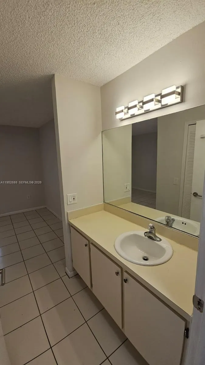 5720 Sw 5th St 3, Miami, Florida 33144, Miami, Florida 33144, 2 Bedrooms Bedrooms, ,1 BathroomBathrooms,Residential Lease,For Rent,5720 Sw 5th St 3, Miami, Florida 33144,A11952688