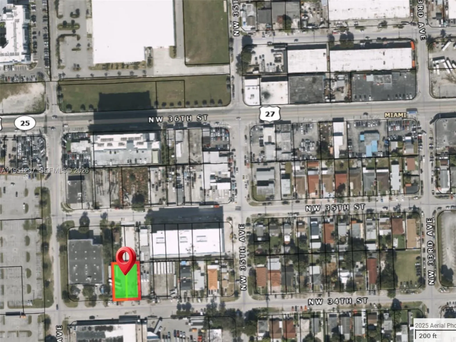 ±13,500 SF industrial land – property boundaries outlined.
