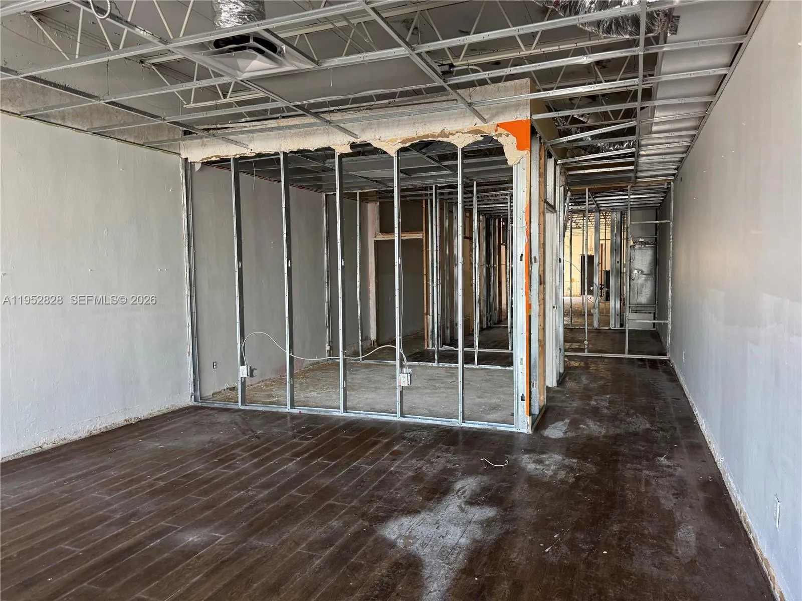 2328 Hollywood Blvd, Hollywood, Florida 33020, Hollywood, Florida 33020, ,Commercial Lease,For Rent,2328 Hollywood Blvd, Hollywood, Florida 33020,A11952828