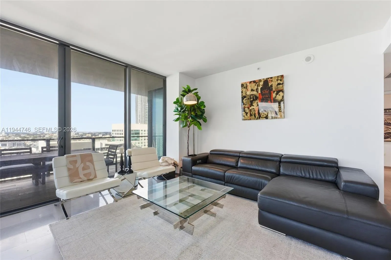 88 Sw 7th St 2302, Miami, Florida 33130, Miami, Florida 33130, 3 Bedrooms Bedrooms, ,3 BathroomsBathrooms,Residential,For Sale,88 Sw 7th St 2302, Miami, Florida 33130,A11944746