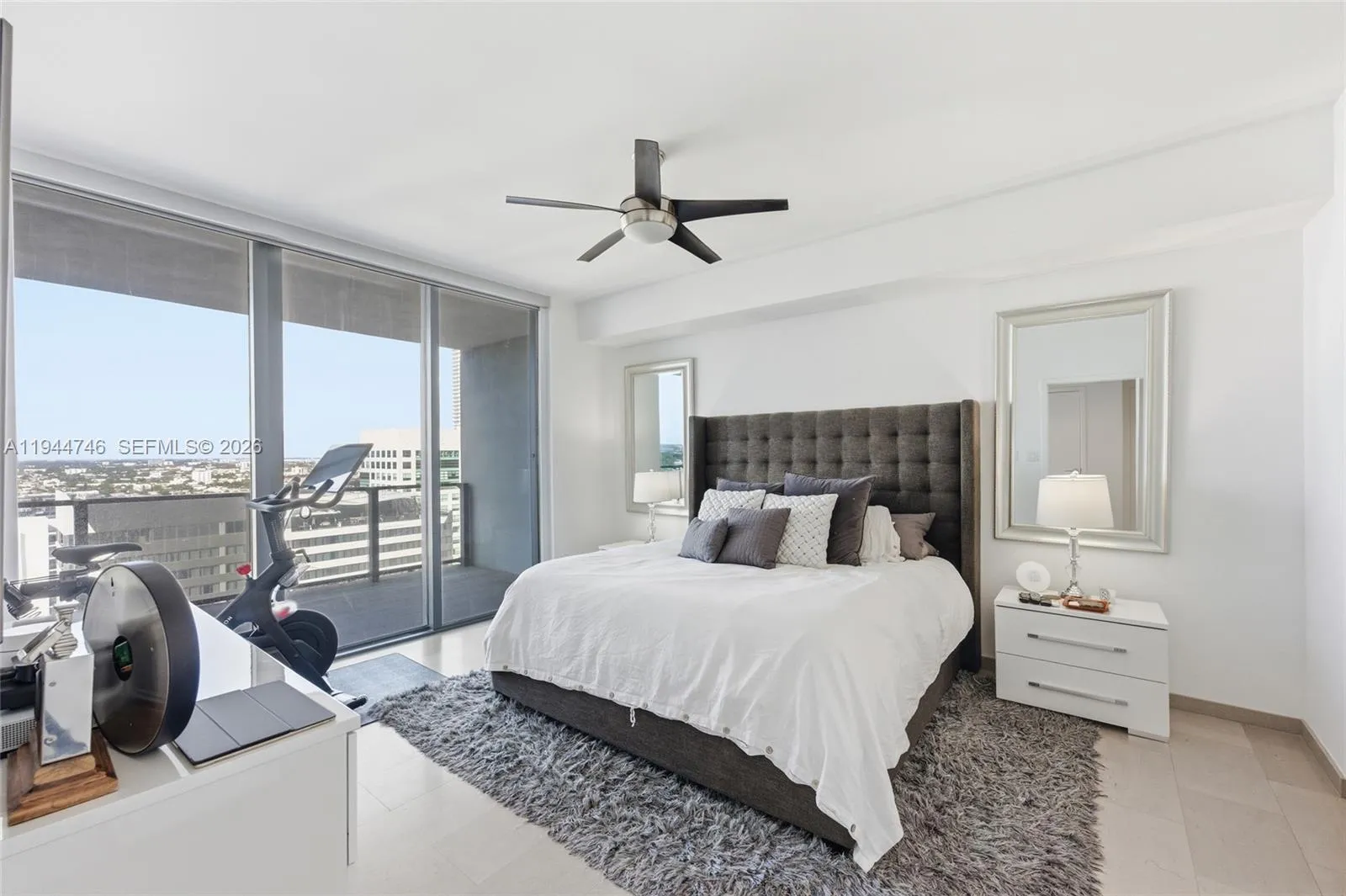 88 Sw 7th St 2302, Miami, Florida 33130, Miami, Florida 33130, 3 Bedrooms Bedrooms, ,3 BathroomsBathrooms,Residential,For Sale,88 Sw 7th St 2302, Miami, Florida 33130,A11944746