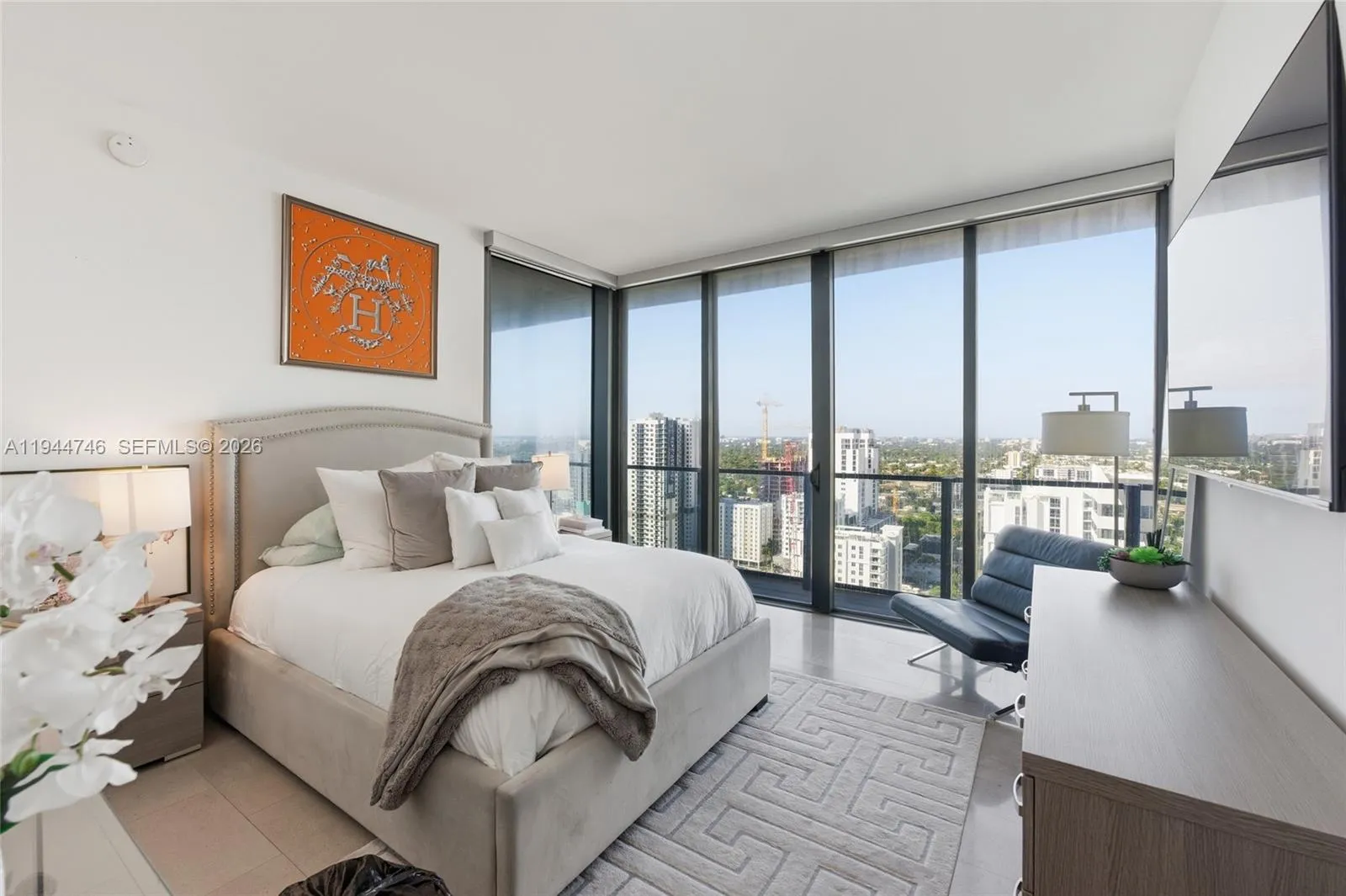 88 Sw 7th St 2302, Miami, Florida 33130, Miami, Florida 33130, 3 Bedrooms Bedrooms, ,3 BathroomsBathrooms,Residential,For Sale,88 Sw 7th St 2302, Miami, Florida 33130,A11944746