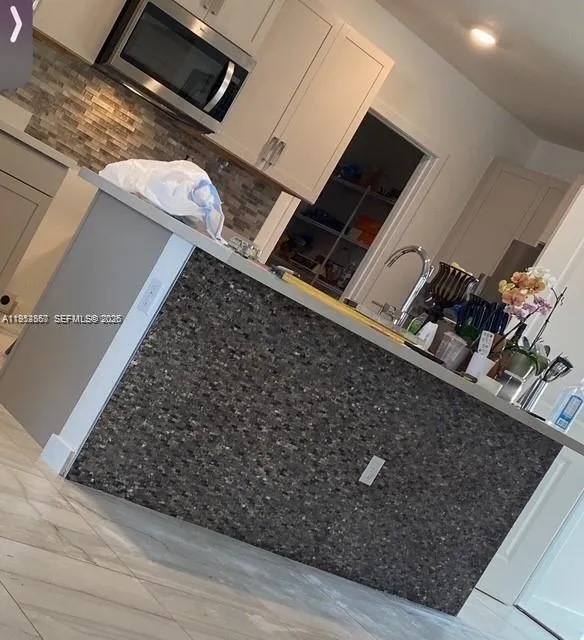 439 Ne 6th Pl, Florida City, Florida 33034, Florida City, Florida 33034, 5 Bedrooms Bedrooms, ,3 BathroomsBathrooms,Residential,For Sale,439 Ne 6th Pl, Florida City, Florida 33034,A11952857