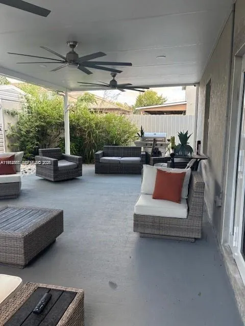 439 Ne 6th Pl, Florida City, Florida 33034, Florida City, Florida 33034, 5 Bedrooms Bedrooms, ,3 BathroomsBathrooms,Residential,For Sale,439 Ne 6th Pl, Florida City, Florida 33034,A11952857