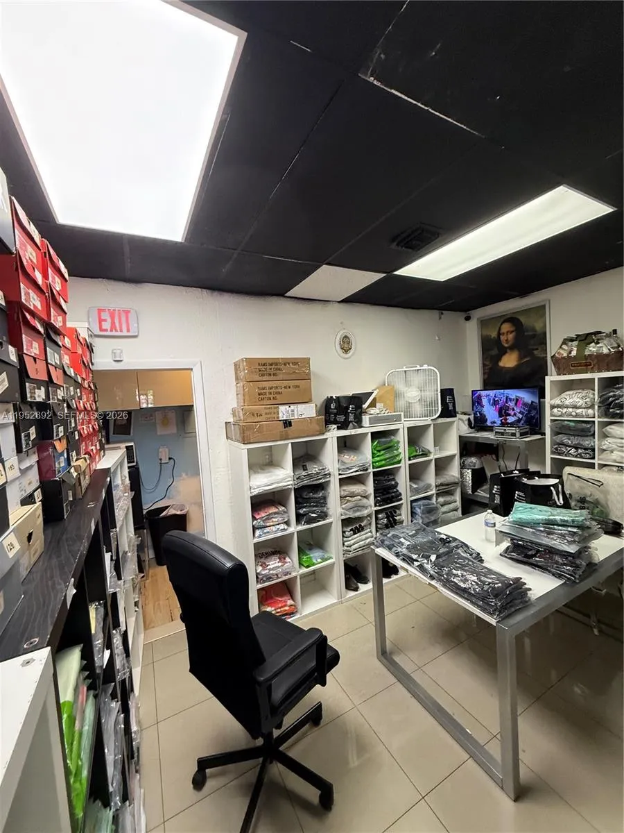 8100 Sw 8th St 120, Miami, Florida 33144, Miami, Florida 33144, ,Commercial Lease,For Rent,8100 Sw 8th St 120, Miami, Florida 33144,A11952892