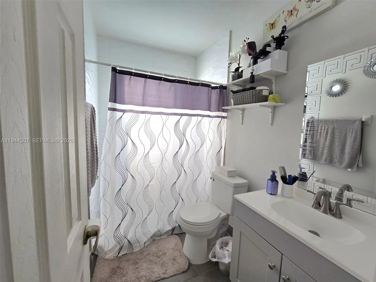 1265 W 24th St 201, Hialeah, Florida 33010, Hialeah, Florida 33010, 2 Bedrooms Bedrooms, ,1 BathroomBathrooms,Residential,For Sale,1265 W 24th St 201, Hialeah, Florida 33010,A11944501