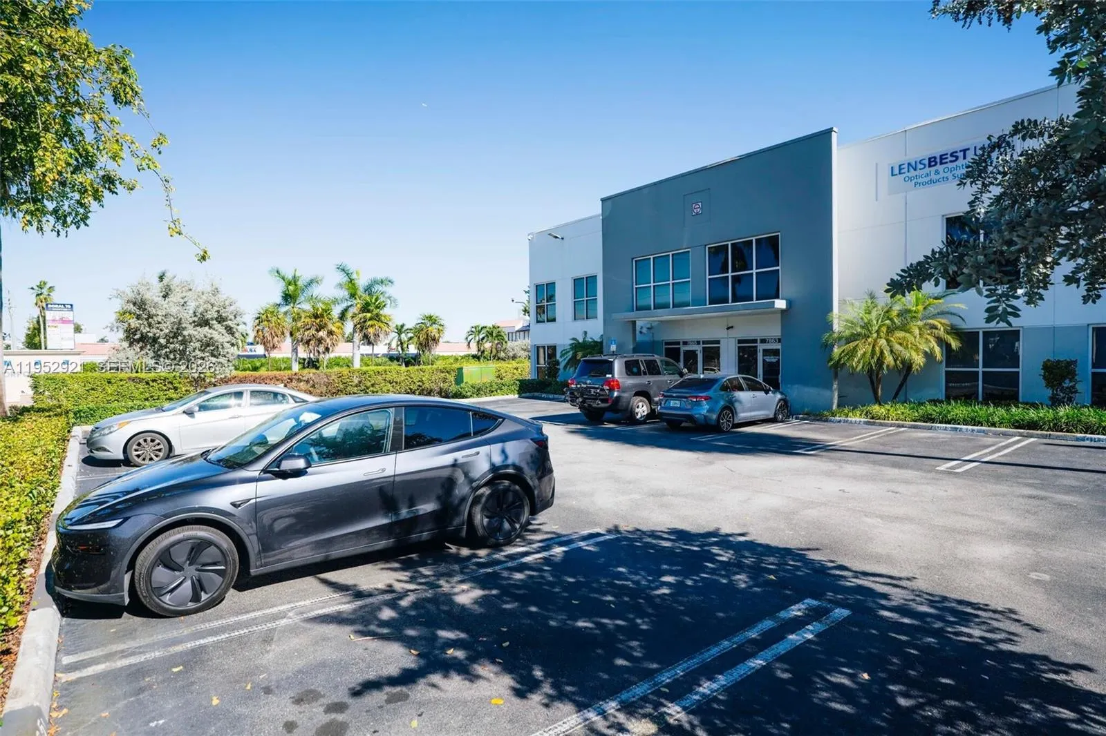7865 Nw 46th St 8, Doral, Florida 33166, Doral, Florida 33166, ,Commercial Lease,For Rent,7865 Nw 46th St 8, Doral, Florida 33166,A11952921