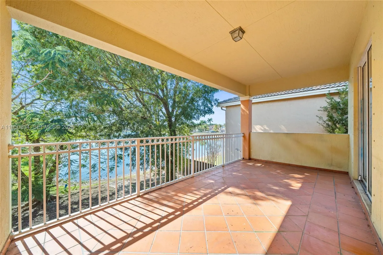 16062 Sw 43rd Ter, Miami, Florida 33185, Miami, Florida 33185, 5 Bedrooms Bedrooms, ,4 BathroomsBathrooms,Residential,For Sale,16062 Sw 43rd Ter, Miami, Florida 33185,A11950894