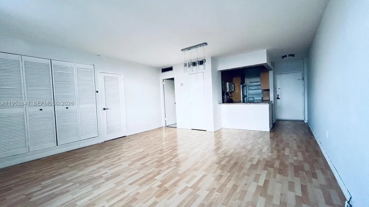 2899 Collins Ave 1502, Miami Beach, Florida 33140, Miami Beach, Florida 33140, ,1 BathroomBathrooms,Residential Lease,For Rent,2899 Collins Ave 1502, Miami Beach, Florida 33140,A11952841