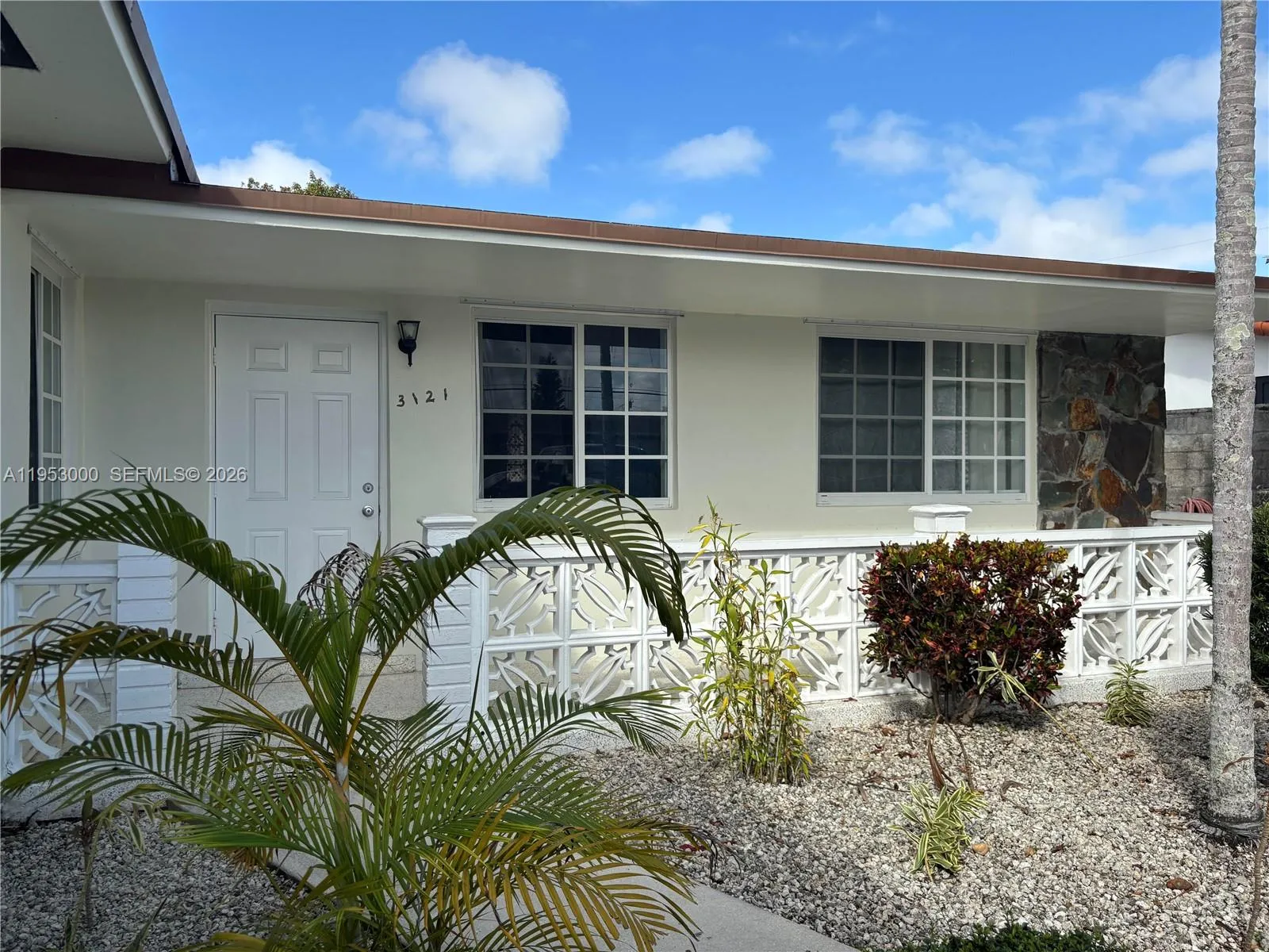 3121 Sw 2nd St 1, Miami, Florida 33135, Miami, Florida 33135, 3 Bedrooms Bedrooms, ,1 BathroomBathrooms,Residential Lease,For Rent,3121 Sw 2nd St 1, Miami, Florida 33135,A11953000