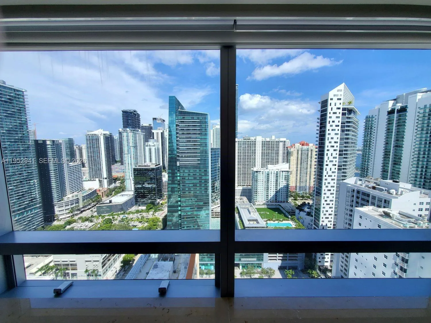 1435 Brickell Ave 3510, Miami, Florida 33131, Miami, Florida 33131, 1 Bedroom Bedrooms, ,1 BathroomBathrooms,Residential,For Sale,1435 Brickell Ave 3510, Miami, Florida 33131,A11952941
