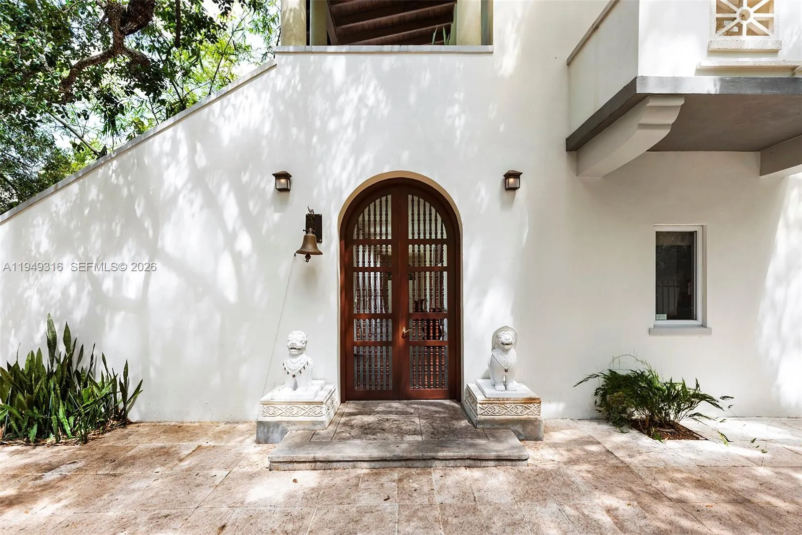 4191 Lybyer Ave, Miami, Florida 33133, Miami, Florida 33133, 6 Bedrooms Bedrooms, ,4 BathroomsBathrooms,Residential,For Sale,4191 Lybyer Ave, Miami, Florida 33133,A11949316