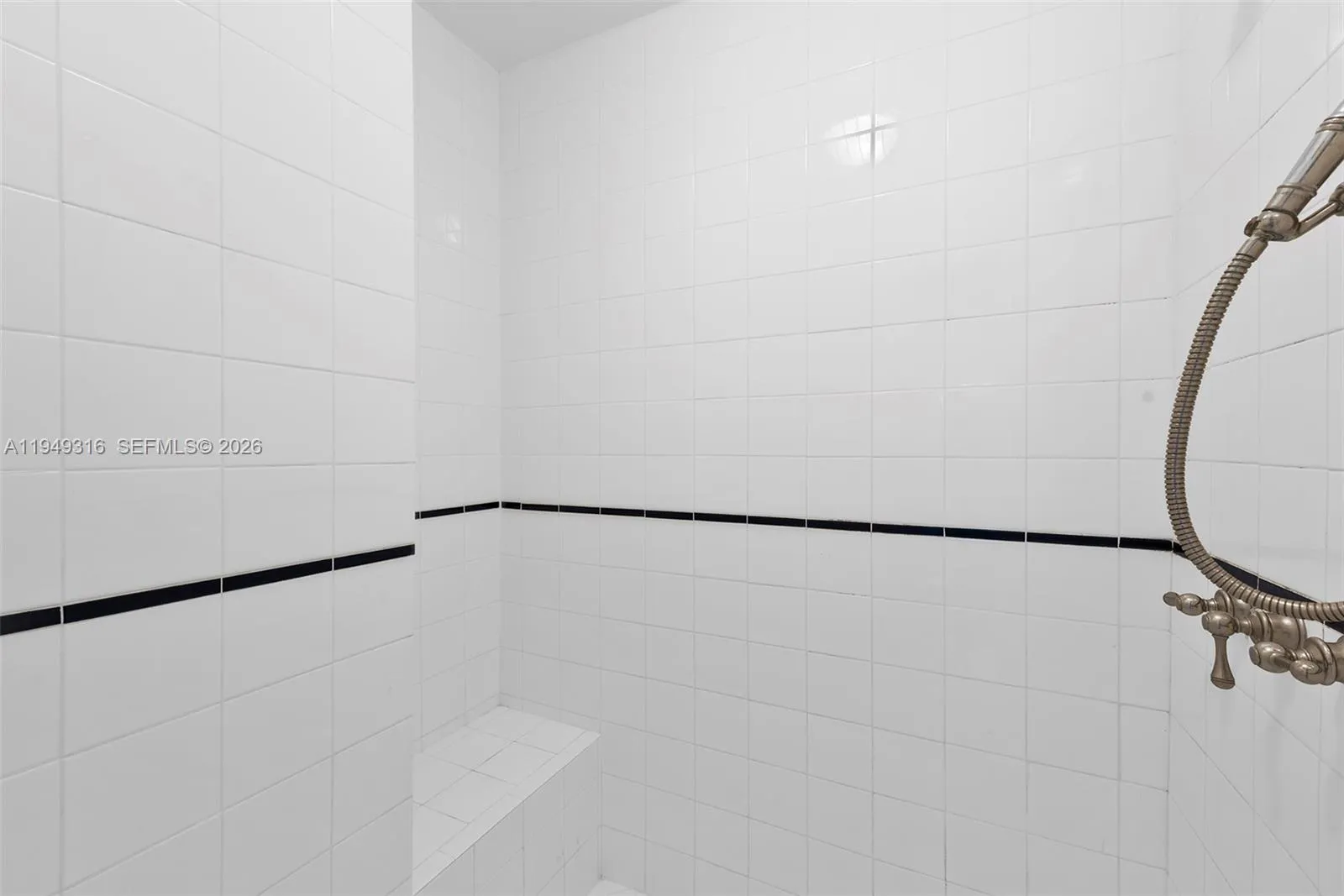 4191 Lybyer Ave, Miami, Florida 33133, Miami, Florida 33133, 6 Bedrooms Bedrooms, ,4 BathroomsBathrooms,Residential,For Sale,4191 Lybyer Ave, Miami, Florida 33133,A11949316