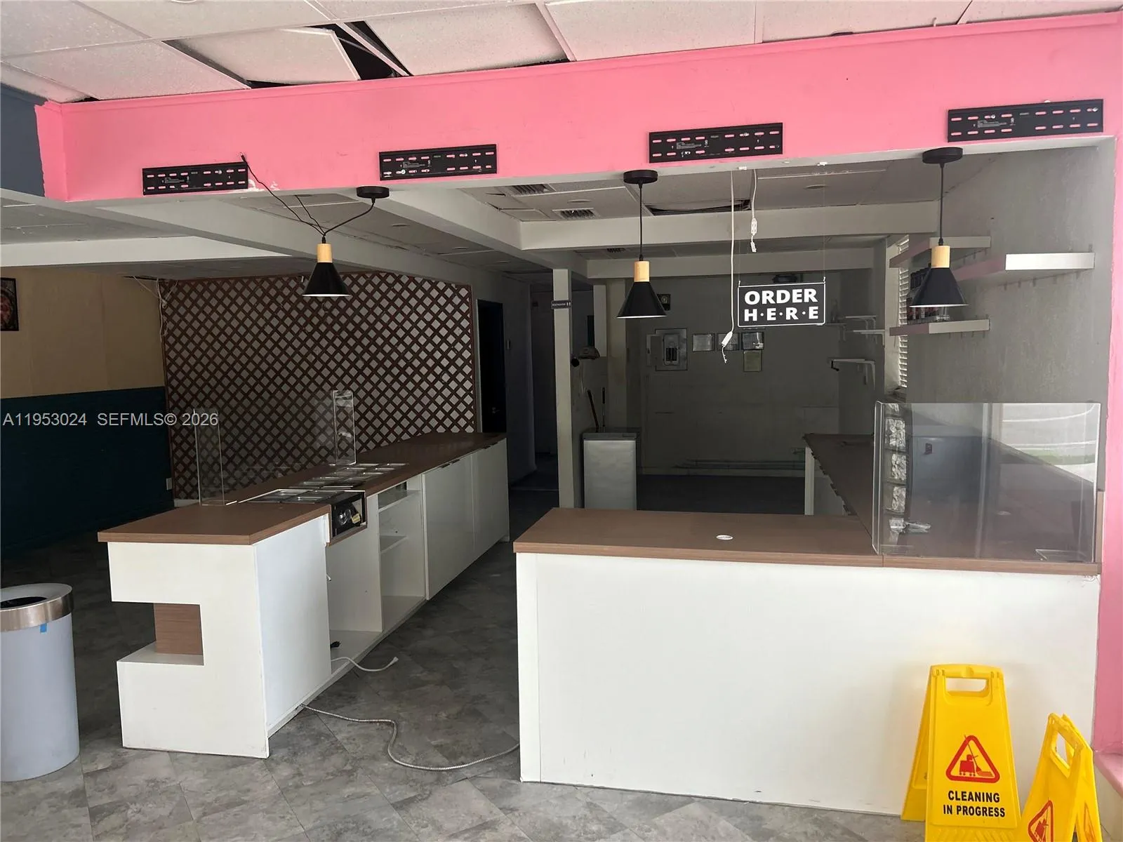 2125 Hollywood Blvd, Hollywood, Florida 33020, Hollywood, Florida 33020, ,Commercial Lease,For Rent,2125 Hollywood Blvd, Hollywood, Florida 33020,A11953024