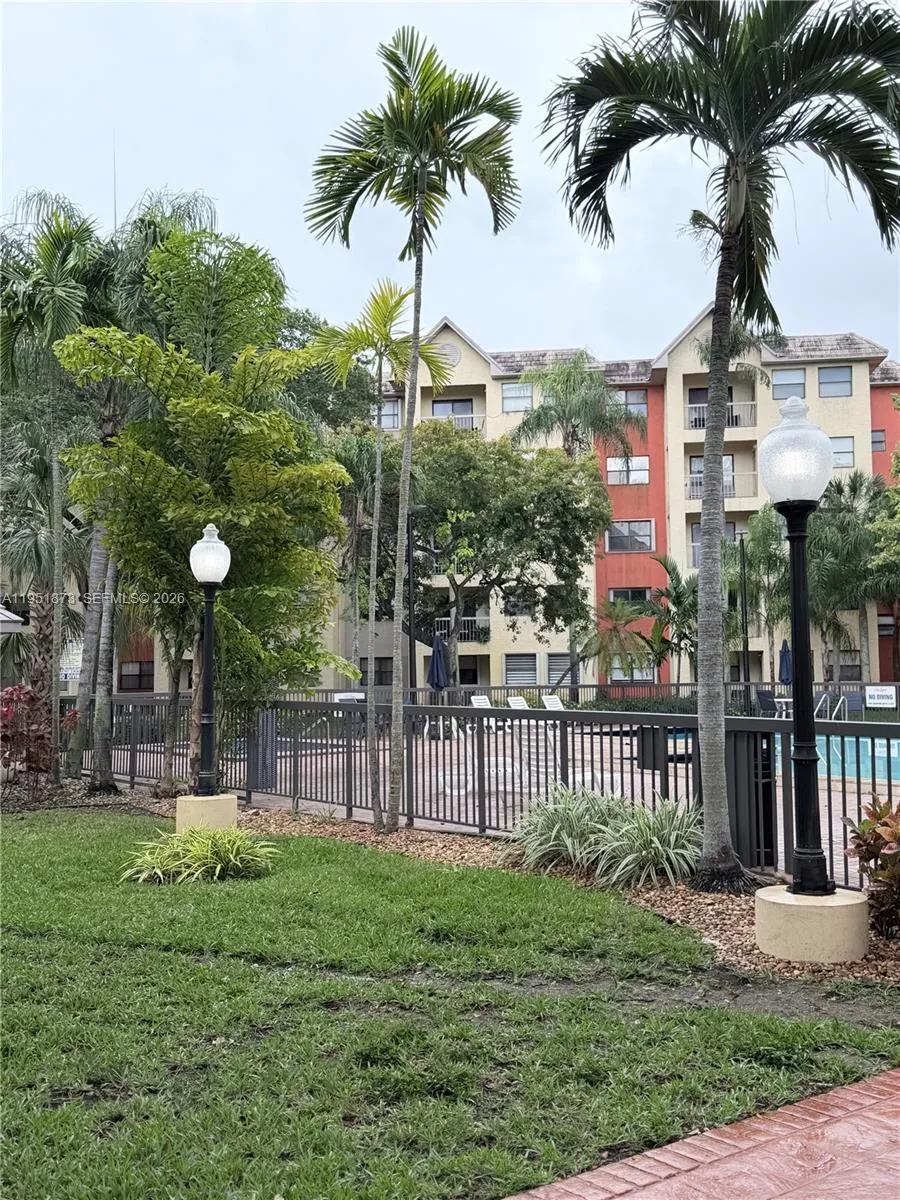 8160 Nw Geneva Ct 202, Doral, Florida 33166, Doral, Florida 33166, 2 Bedrooms Bedrooms, ,2 BathroomsBathrooms,Residential Lease,For Rent,8160 Nw Geneva Ct 202, Doral, Florida 33166,A11951873