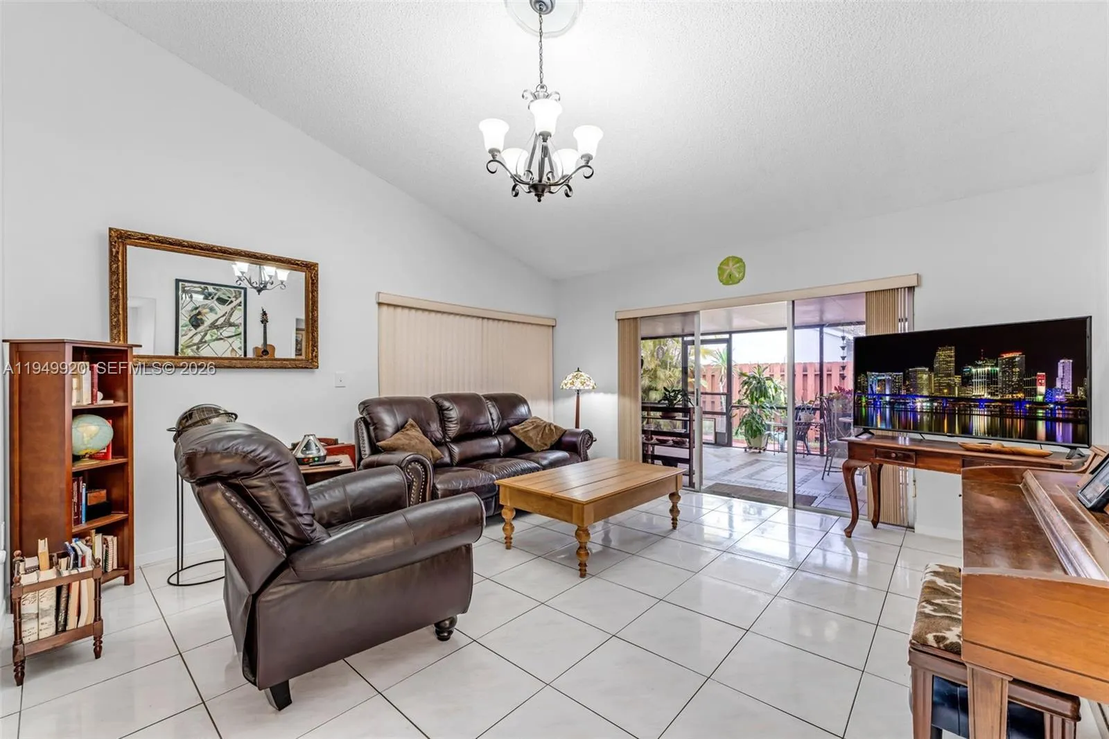 1304 Redstart Ct, Homestead, Florida 33035, Homestead, Florida 33035, 2 Bedrooms Bedrooms, ,2 BathroomsBathrooms,Residential,For Sale,1304 Redstart Ct, Homestead, Florida 33035,A11949920