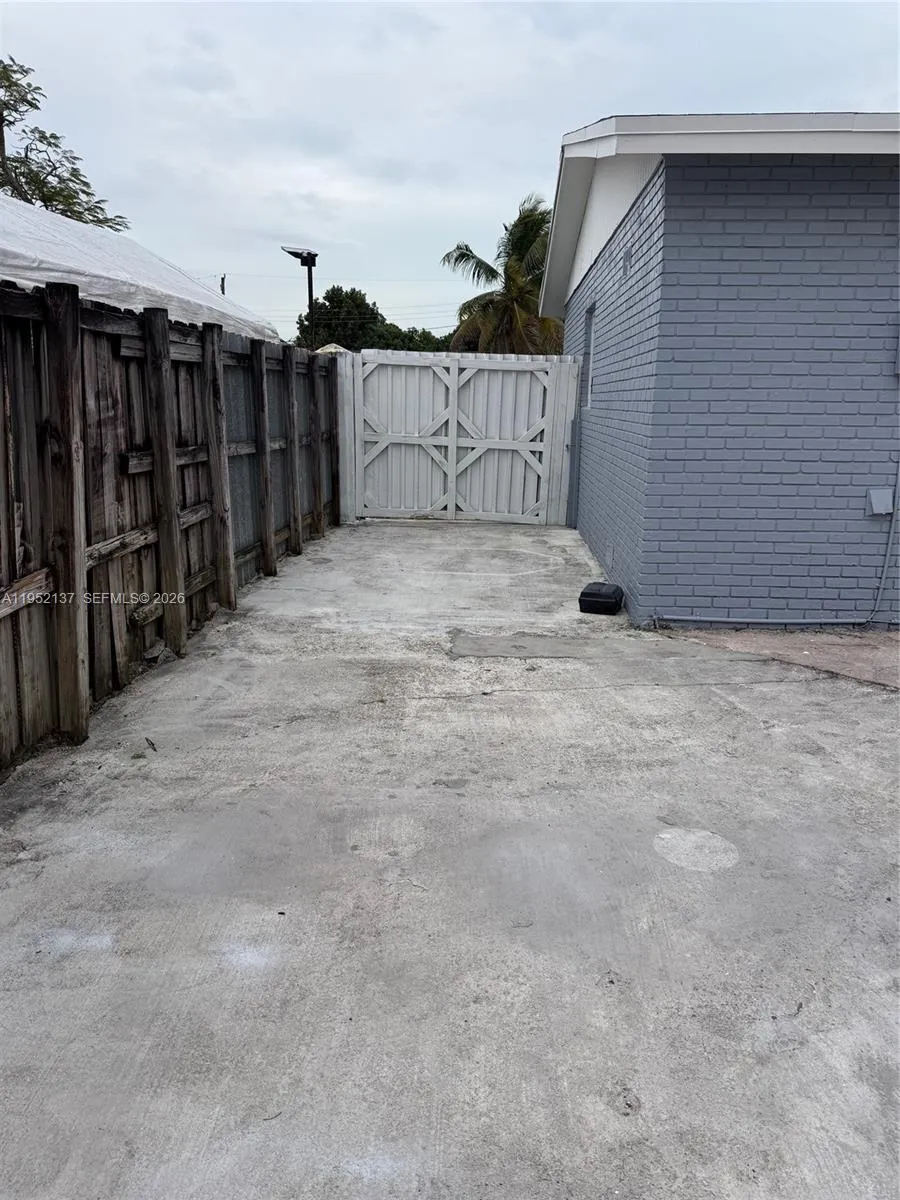 15860 102 Pl, Miami, Florida 33157, Miami, Florida 33157, 3 Bedrooms Bedrooms, ,2 BathroomsBathrooms,Residential,For Sale,15860 102 Pl, Miami, Florida 33157,A11952137