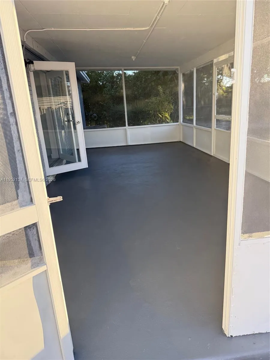 15860 102 Pl, Miami, Florida 33157, Miami, Florida 33157, 3 Bedrooms Bedrooms, ,2 BathroomsBathrooms,Residential,For Sale,15860 102 Pl, Miami, Florida 33157,A11952137